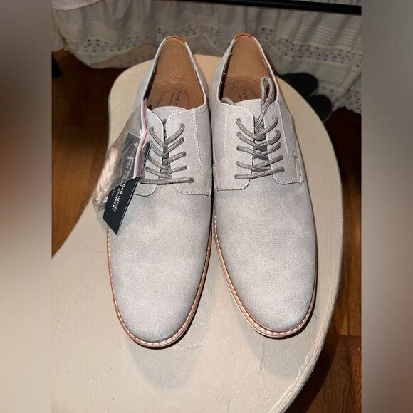 Tommy Hilfiger Men's Lace Up Light Gray Oxfords - Picture 2 of 7